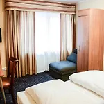 Langerfelder Hof Hotel 3*