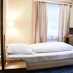 Langerfelder Hof 3*