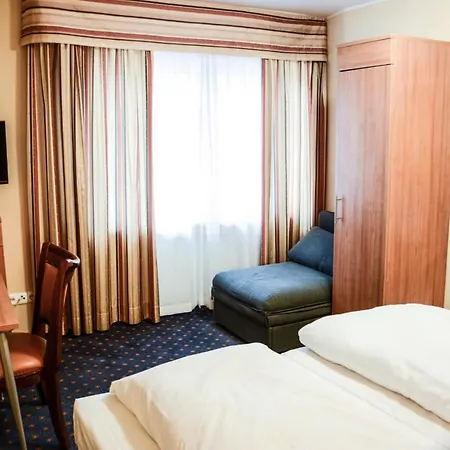 Langerfelder Hof Hotel 3*