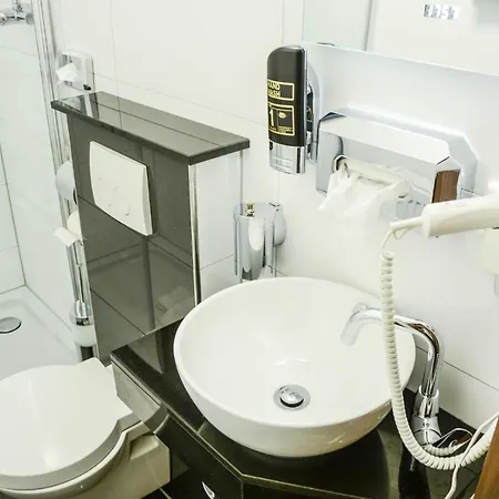 Hotel Langerfelder Hof 3*