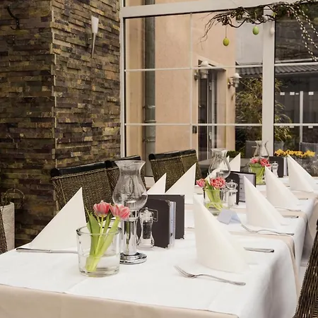 Langerfelder Hof 3* وبرتال